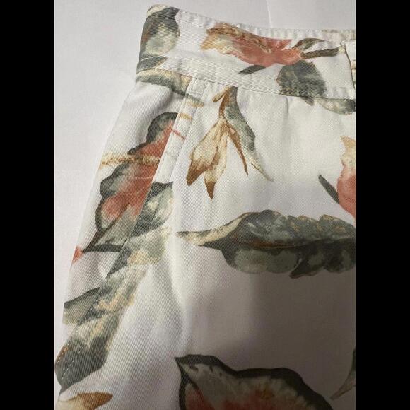 David Cremieux Men’s 38 White With Floral Pattern  Cargo Shorts 9 Inch Inseam - Picture 8 of 12